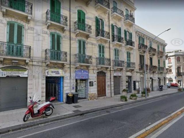 Locale Commerciale in affitto a IV Circoscrizione, Messina