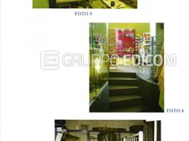 Locale Commerciale in vendita a Puglia, Lecce
