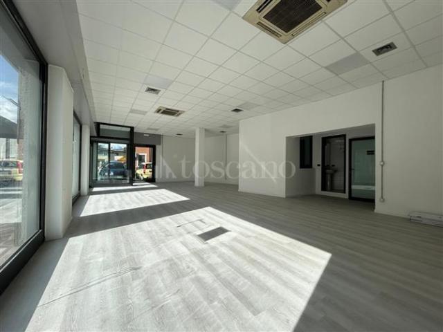 Locale Commerciale in vendita a Comunità montana della valle Trompia, Villa Carcina