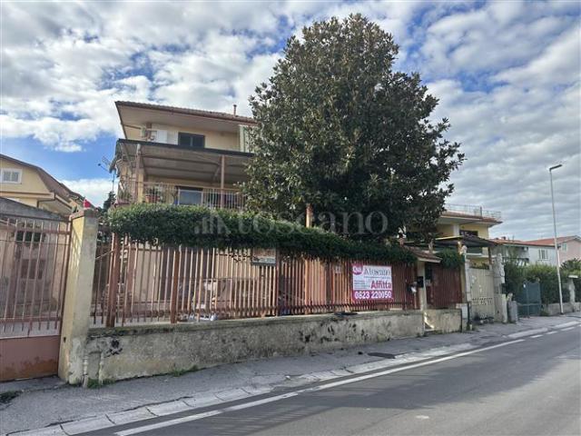 Locale Commerciale in affitto a San Clemente, Caserta