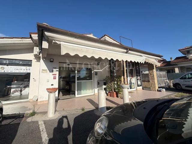 Locale Commerciale in vendita a Roma Capitale, Lazio