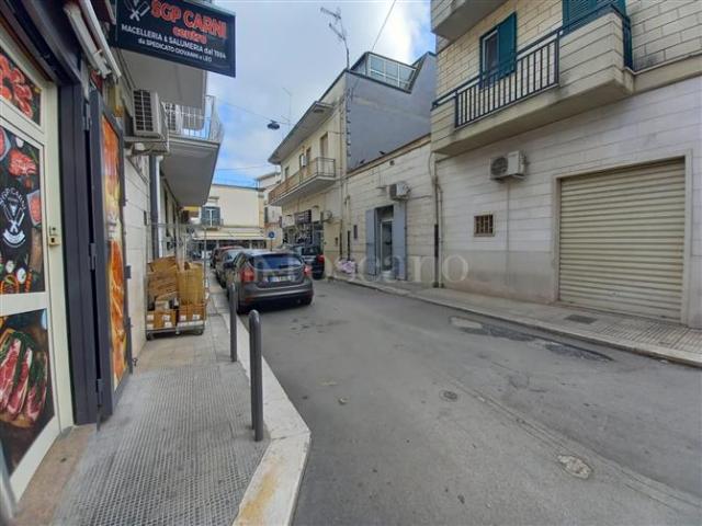 Locale Commerciale in affitto a Puglia, Foggia