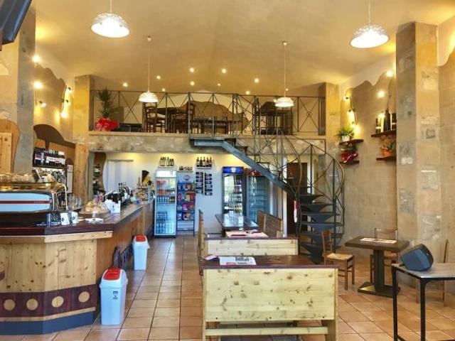 Locale Commerciale in vendita a Unione di Comuni Montani Colline del Fiora, Sorano