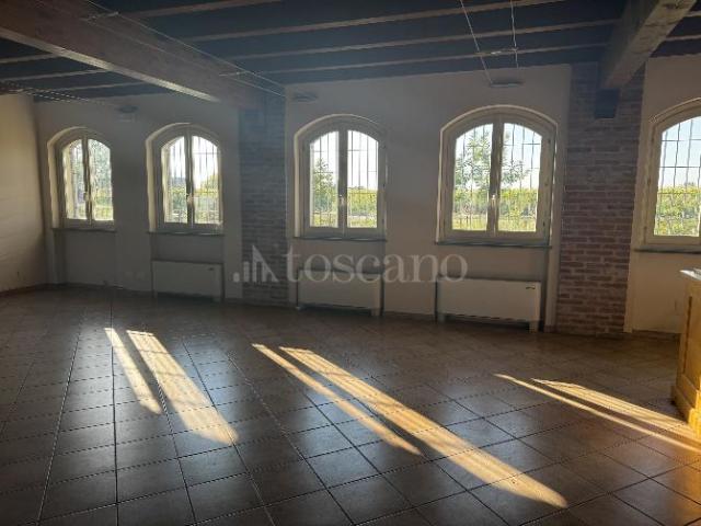 Locale Commerciale in vendita a Livraga, Lombardia