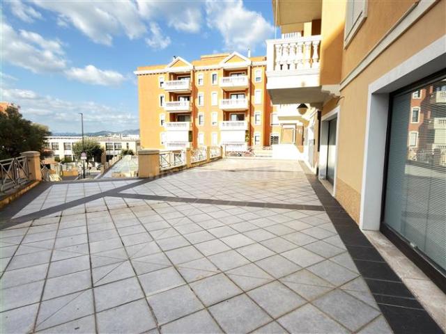 Locale Commerciale in vendita a San Pantaleo, Sardigna/Sardegna