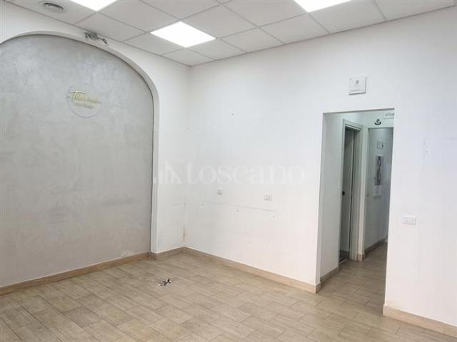 Locale Commerciale in affitto a Municipio Roma II, Roma Capitale