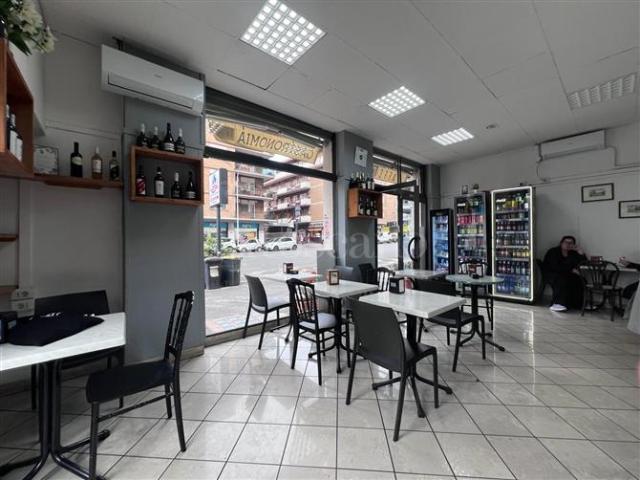 Locale Commerciale in vendita a Municipio Roma VII, Roma Capitale