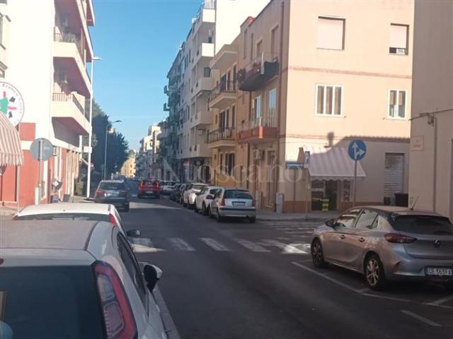 Locale Commerciale in vendita a Is Mirrionis, Casteddu/Cagliari