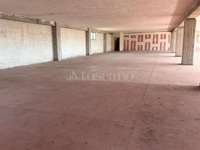 Locale Commerciale in affitto a Avezzano, Abruzzo