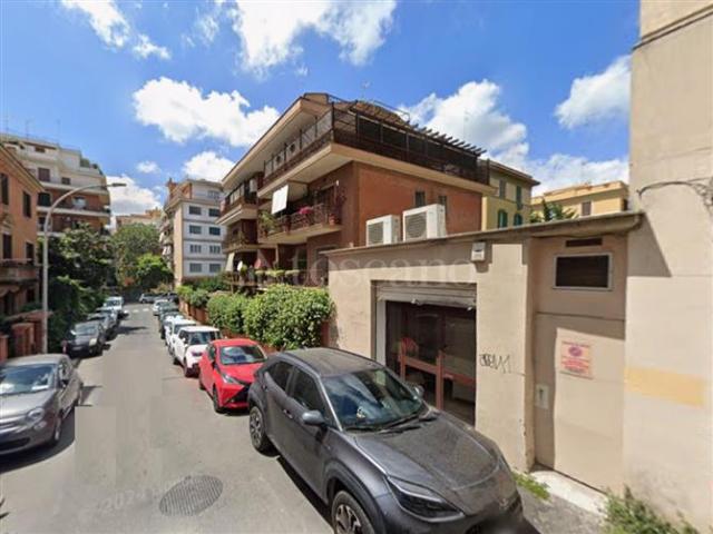 Locale Commerciale in vendita a Municipio Roma XII, Roma Capitale