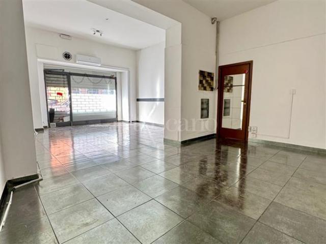 Locale Commerciale in vendita a Brescia Antica, Brescia