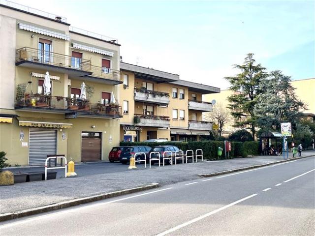 Locale Commerciale in vendita a Zona Ovest, Brescia