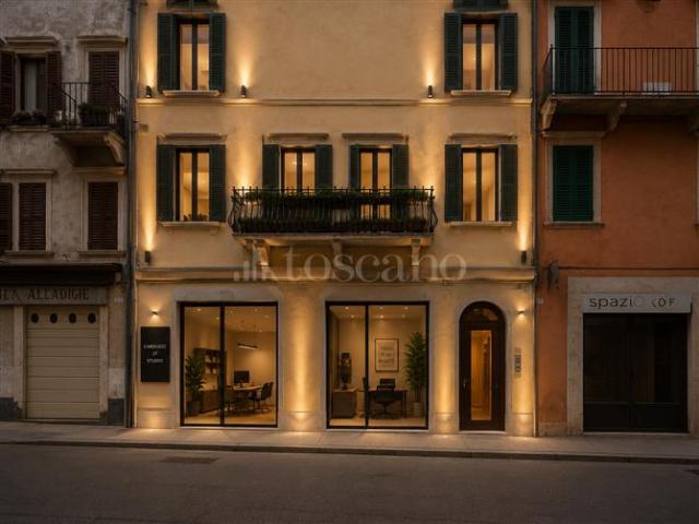 Locale Commerciale in affitto a Centro storico, Brenzone
