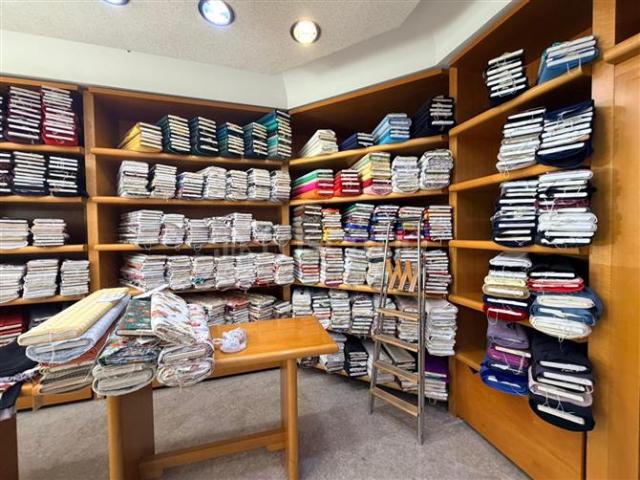 Locale Commerciale in affitto a VIII Circoscrizione, Palermo