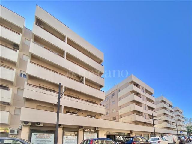 Locale Commerciale in vendita a III Circoscrizione, Messina