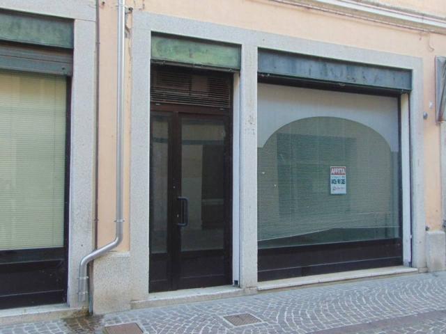 Locale Commerciale in affitto a Borgo Dolomiti, Adria