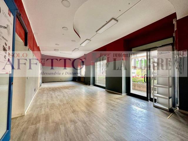 Locale Commerciale in affitto a Piemonte, Alessandria