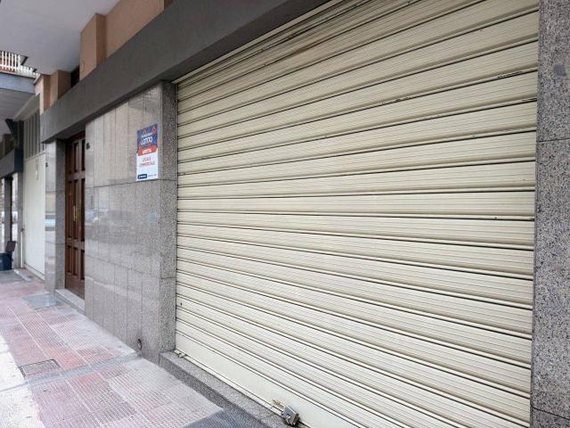Locale Commerciale in affitto a Puglia, Barletta-andria-trani