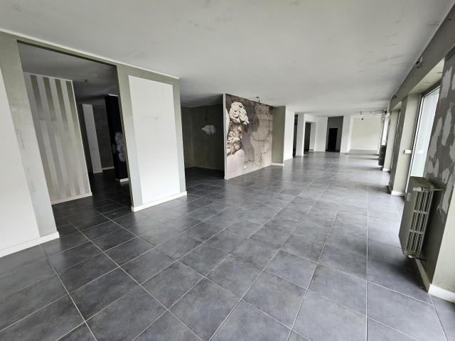 Locale Commerciale in affitto a Borgo Torretta, Piemonte