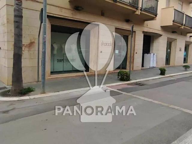 Locale Commerciale in affitto a Balestrate, Sicilia