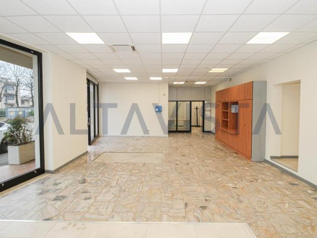 Locale Commerciale in affitto a San Vito, Bedizzole
