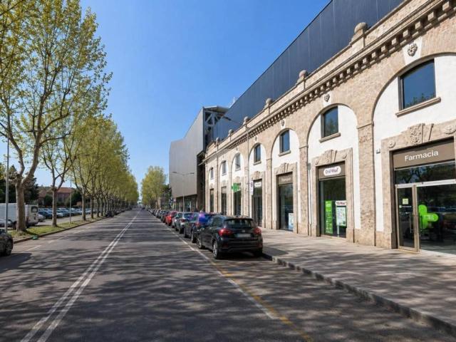 Locale Commerciale in affitto a Bergamo, Lombardia
