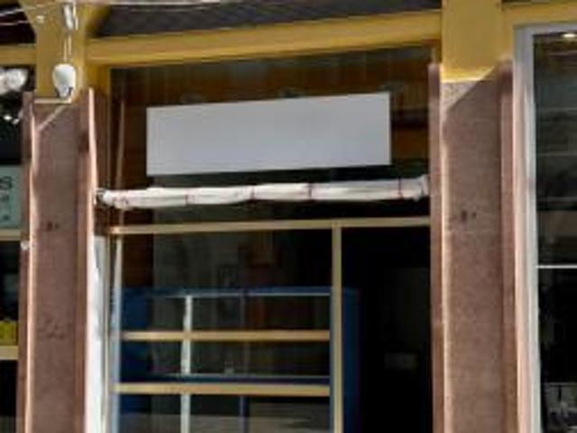 Locale Commerciale in affitto a Piazzo, Piemonte