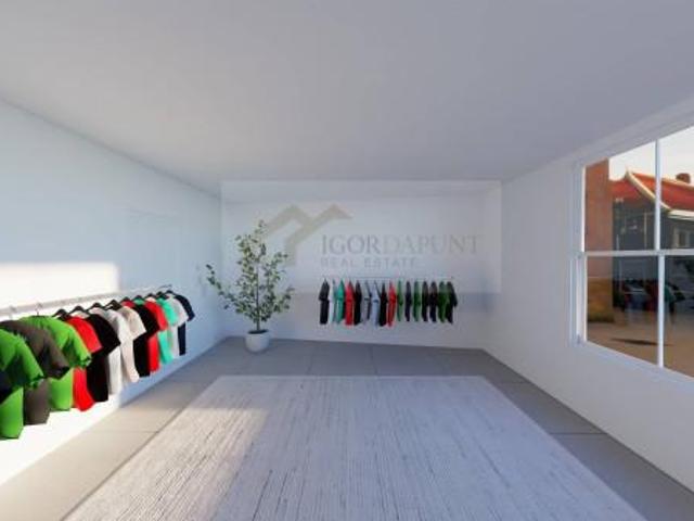 Locale Commerciale in affitto a Oltrisarco-Aslago - Oberau-Haslach, Bolzano - Bozen