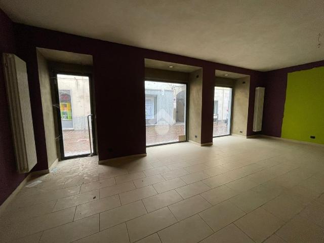 Locale Commerciale in affitto a Piemonte, Cuneo