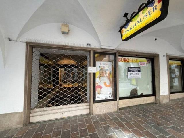 Locale Commerciale in affitto a Eisacktal - Valle Isarco, Trentino-Alto Adige/Südtirol