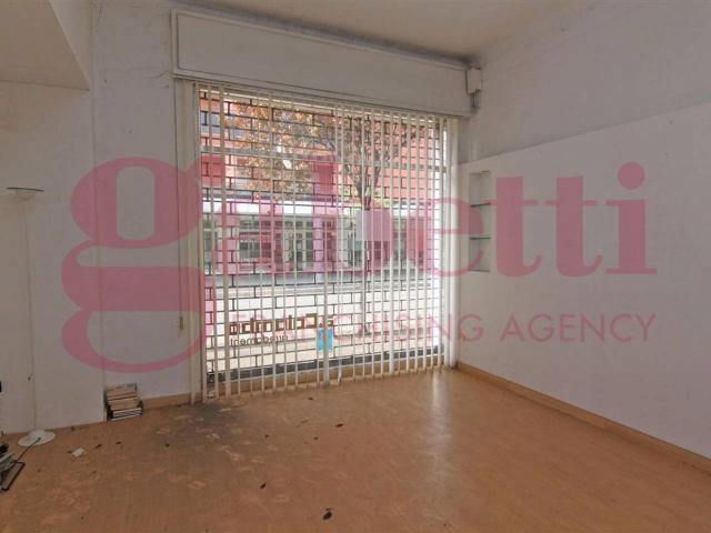 Locale Commerciale in affitto a Busto Arsizio, Lombardia