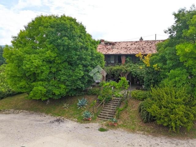 Locale Commerciale in affitto a Calvagese Della Riviera, Lombardia