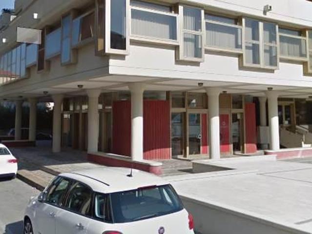 Locale Commerciale in affitto a Camaiore, Toscana