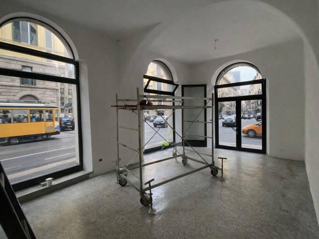 Locale Commerciale in affitto a Fabbrica, Carrara