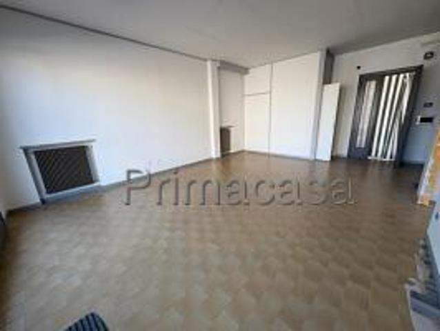 Locale Commerciale in affitto a Casaleone, Veneto