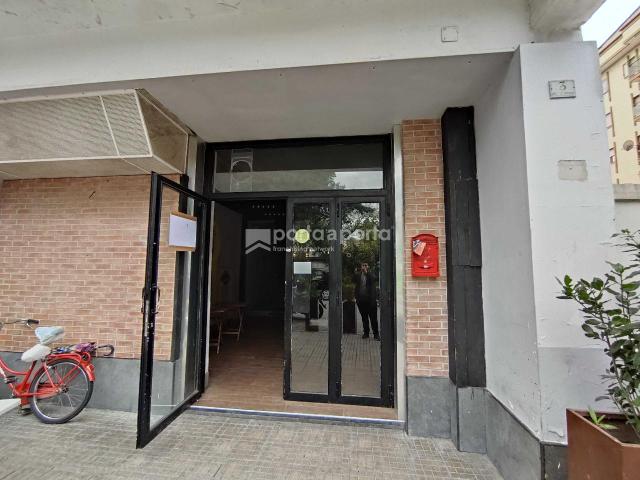 Locale Commerciale in affitto a Casolla, Caserta