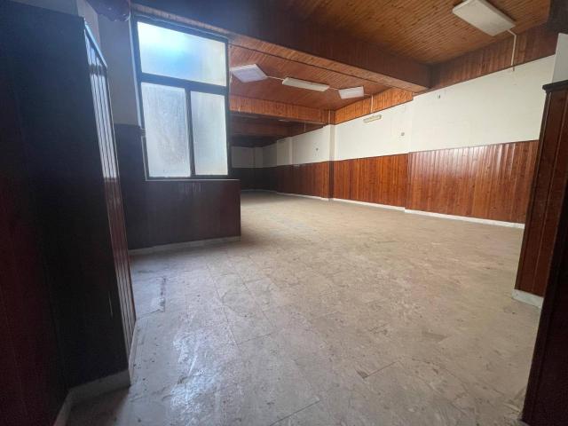 Locale Commerciale in affitto a Caserta, Campania
