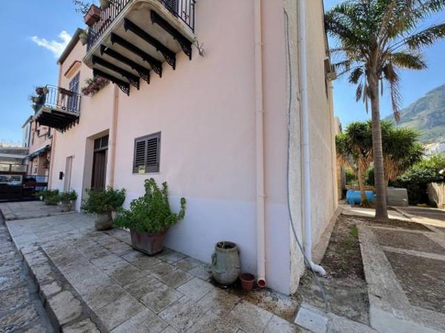 Locale Commerciale in affitto a Castellammare Del Golfo, Sicilia