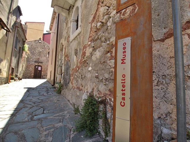 Locale Commerciale in affitto a Castelmola, Sicilia