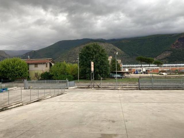 Locale Commerciale in affitto a Castrocielo, Lazio