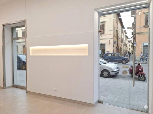 Locale Commerciale in affitto a Monte Po-Nesima-San Leone-Rapisardi, Catania