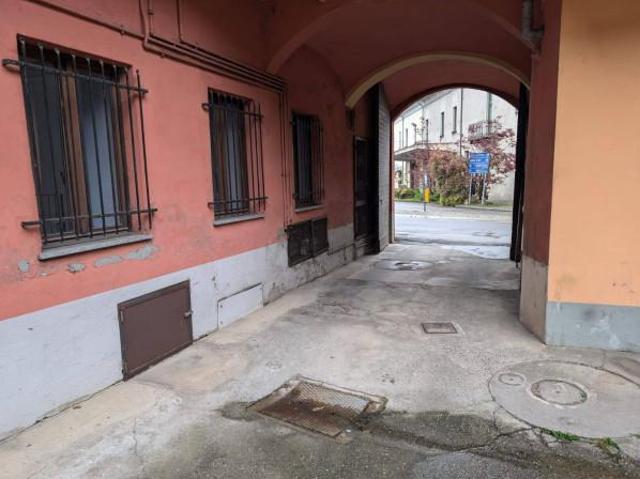 Locale Commerciale in affitto a Piemonte, Biella