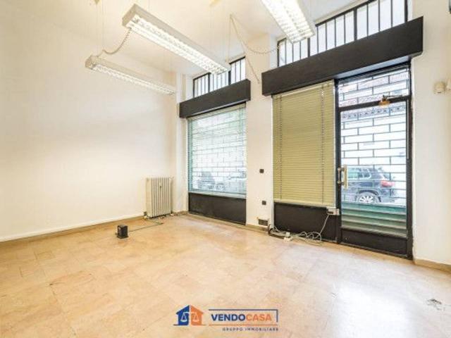 Locale Commerciale in affitto a Piemonte, Cuneo