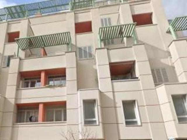 Locale Commerciale in affitto a Cecina, Livorno