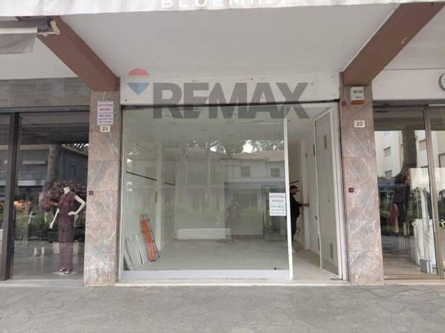 Locale Commerciale in affitto a Milano Marittima, Cervia