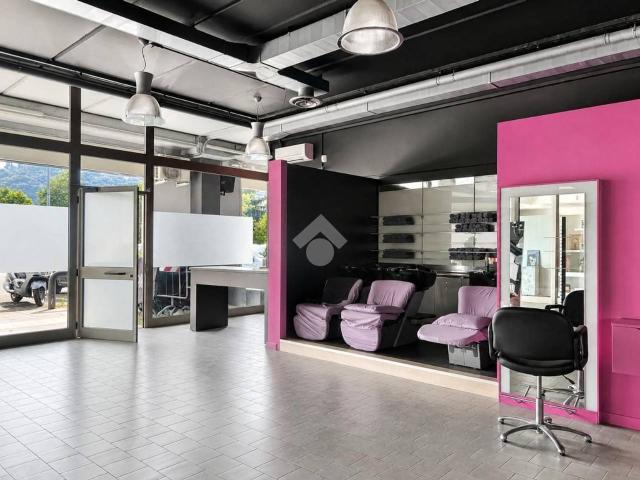 Locale Commerciale in affitto a Chiuduno, Lombardia