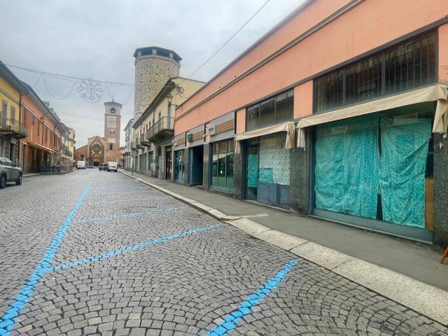 Locale Commerciale in affitto a Piemonte, Torino
