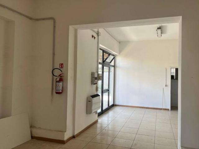 Locale Commerciale in affitto a Citerna, Umbria