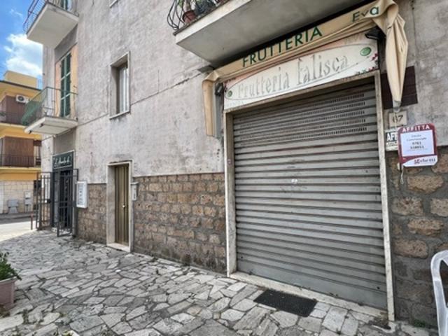 Locale Commerciale in affitto a Civita Castellana, Lazio