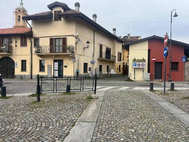 Locale Commerciale in affitto a Piemonte, Torino